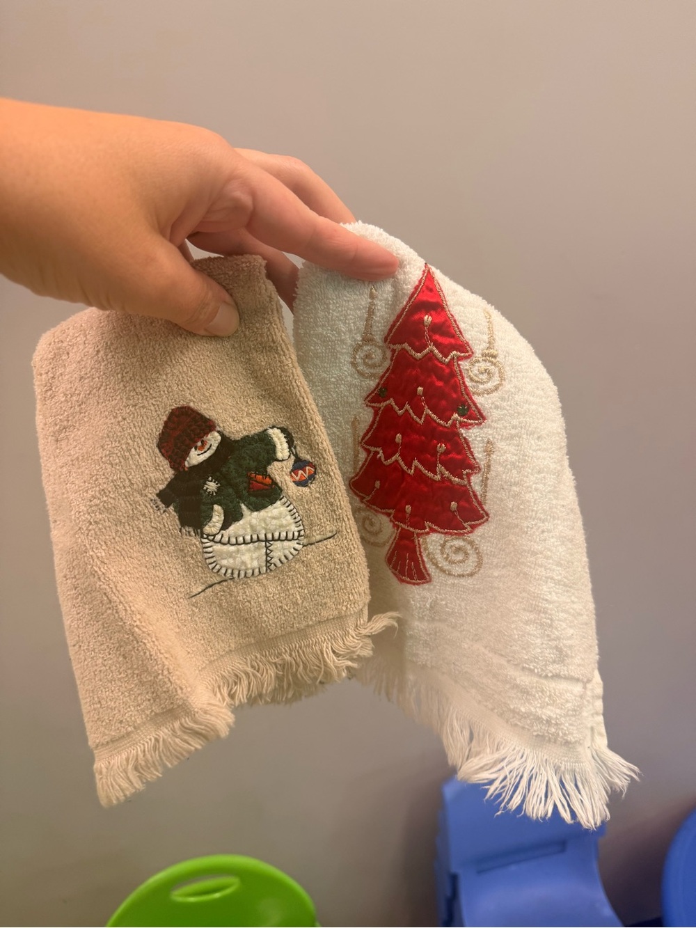 Embroidered Holiday Hand Towels - Red Tree & Beige Snowman